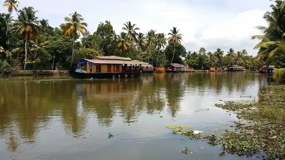 Kumarakom Kerala houseboat