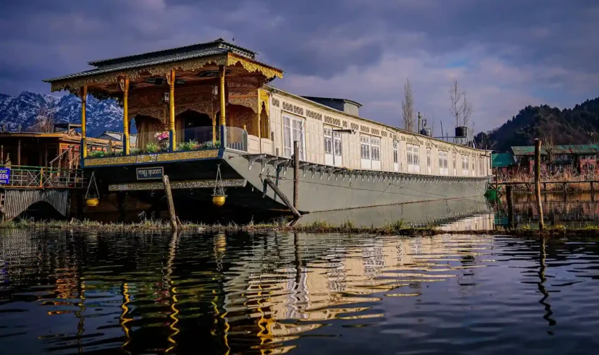10 Romantic Things to do in Kashmir for an Unforgettable Honeymoon (2025)