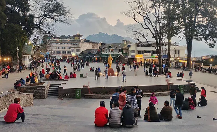 Mall Road Darjeeling