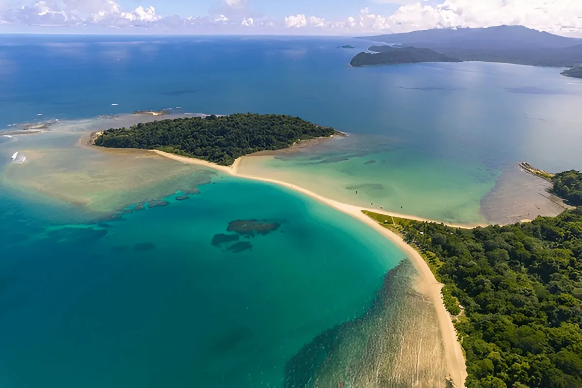 Ross Smith Twin Islands Beach