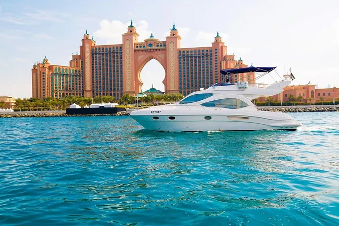 Dubai Private Yatch