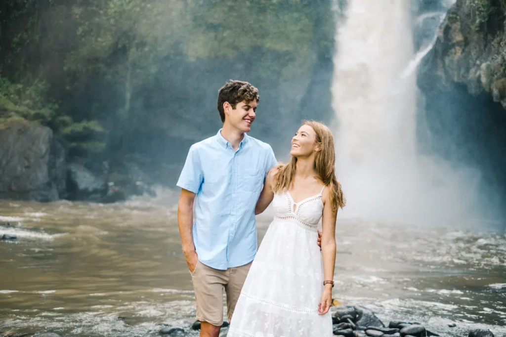 Couple photography at tegenungan waterfall