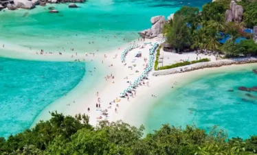 Koh Nang Yuan sand bar Thailand